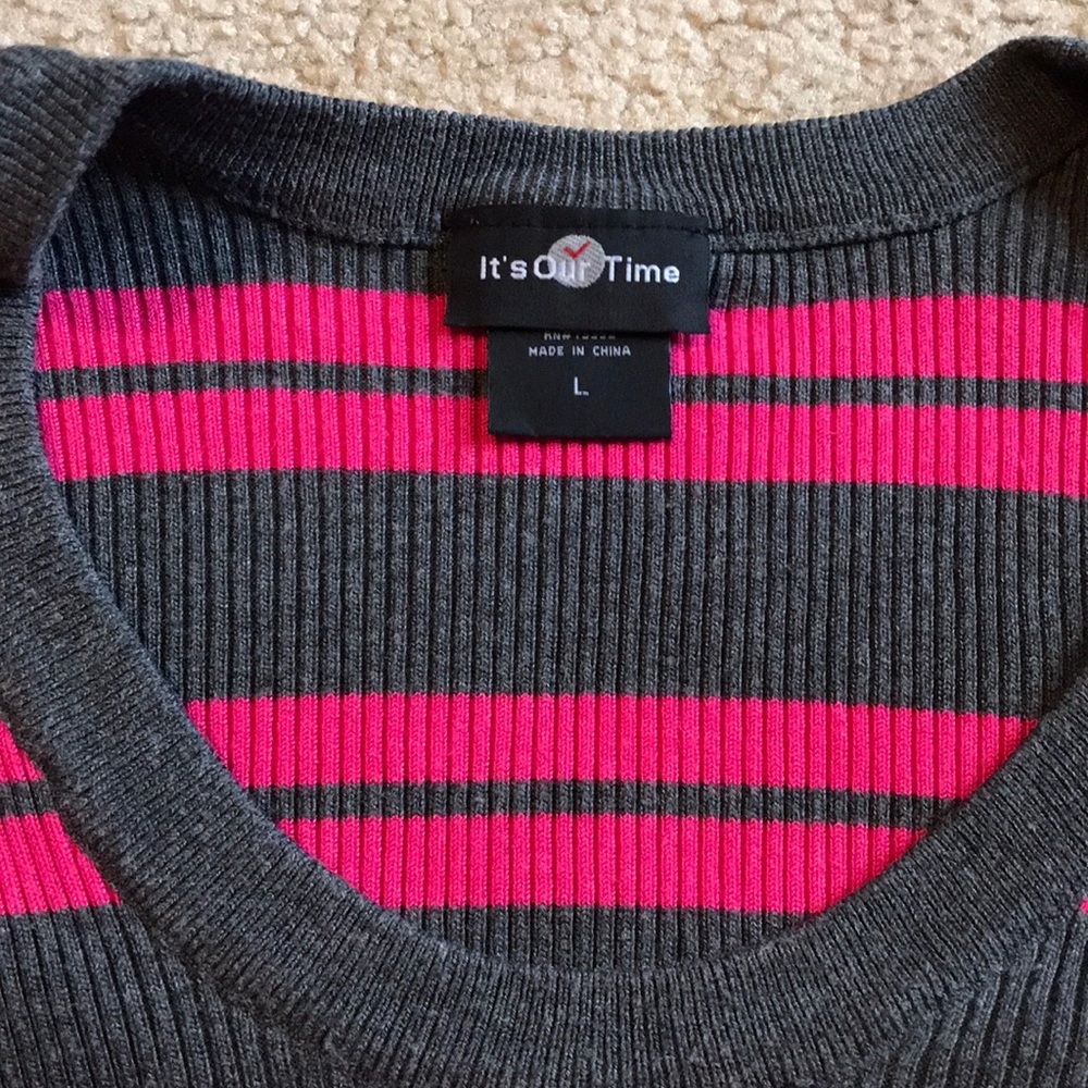 Sweater - Picture 2 of 2